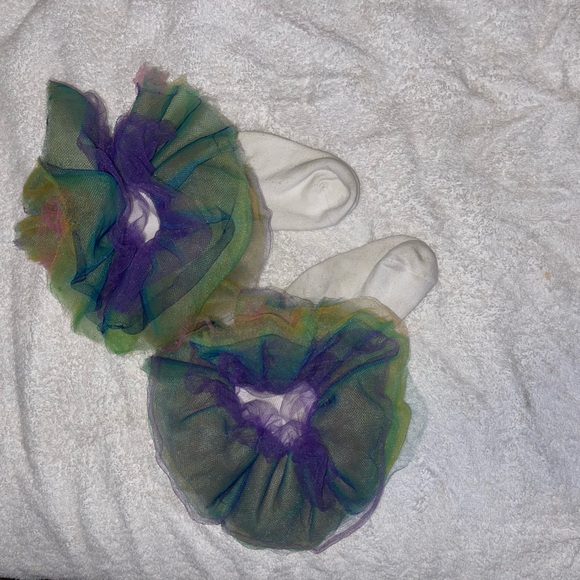 4 pair of Jeans 1 Jean Jacket 1 pair of Socks - Picture 12 of 15